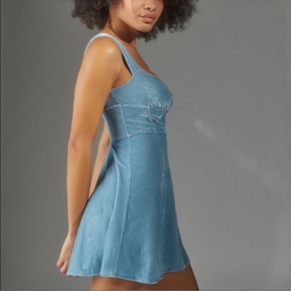 Urban Outfitters Genivieve Velvet Corset Mini Dress in Sky Blue Size Medium - Picture 2 of 10